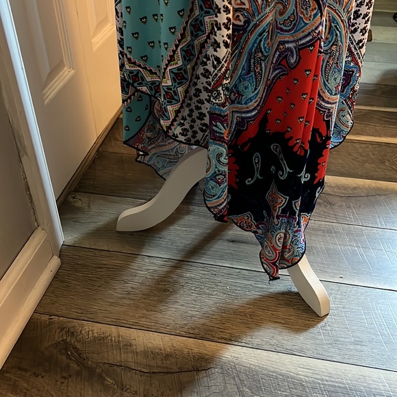 New York and Company midi shark bite dress - Picture 6 of 9